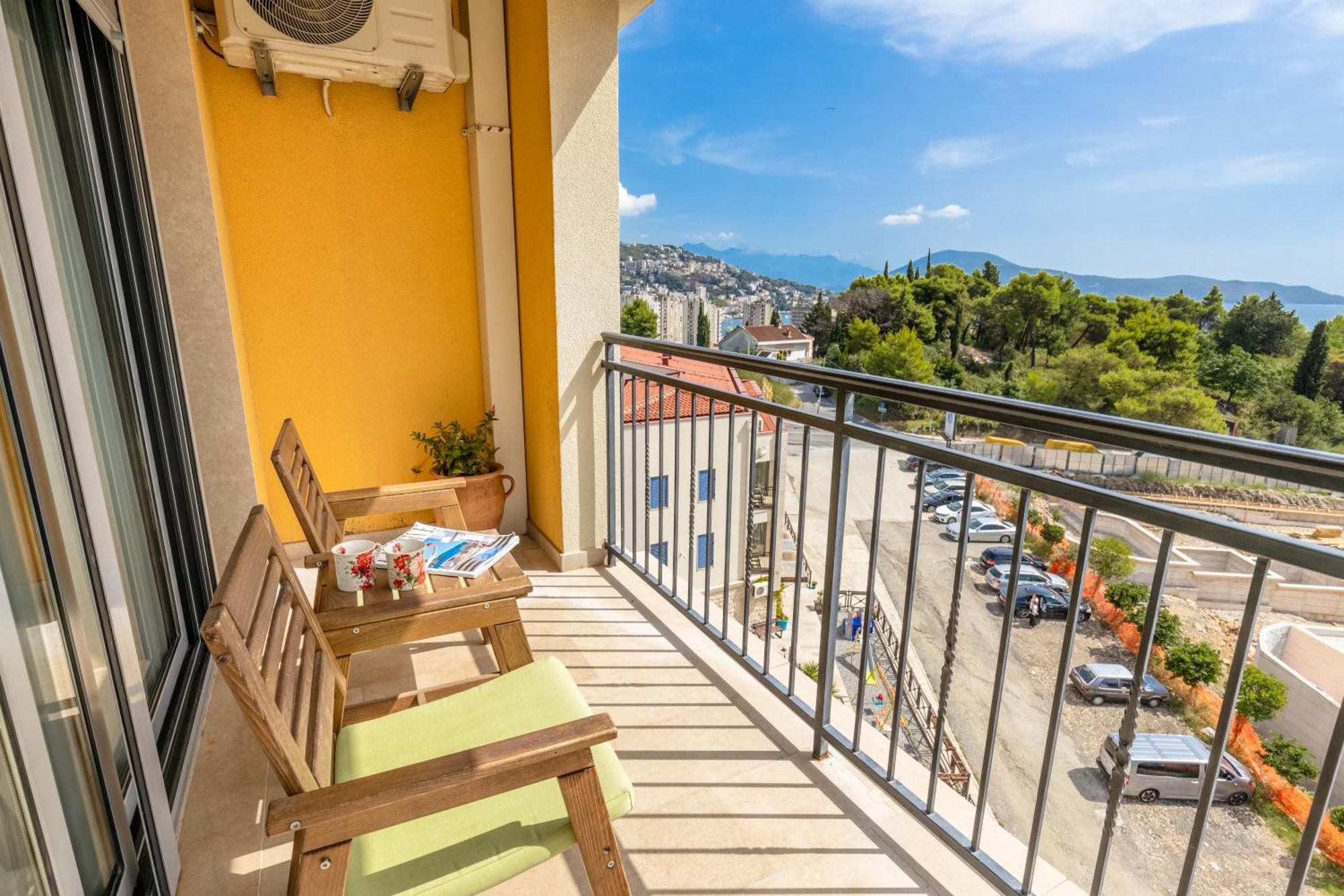 Apart Hotel M S Katunjanin Herceg Novi Ngoại thất bức ảnh