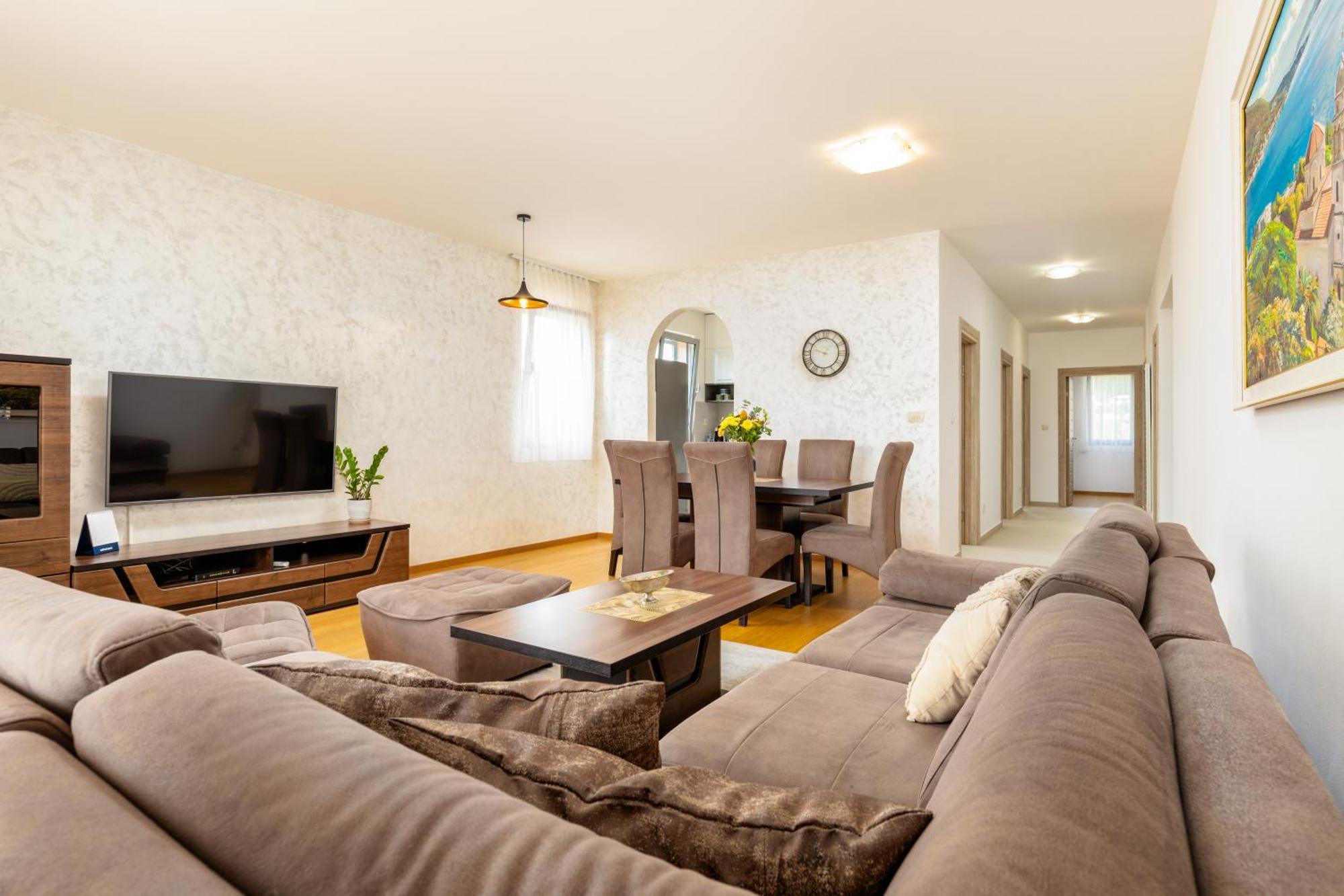 Apart Hotel M S Katunjanin Herceg Novi Ngoại thất bức ảnh