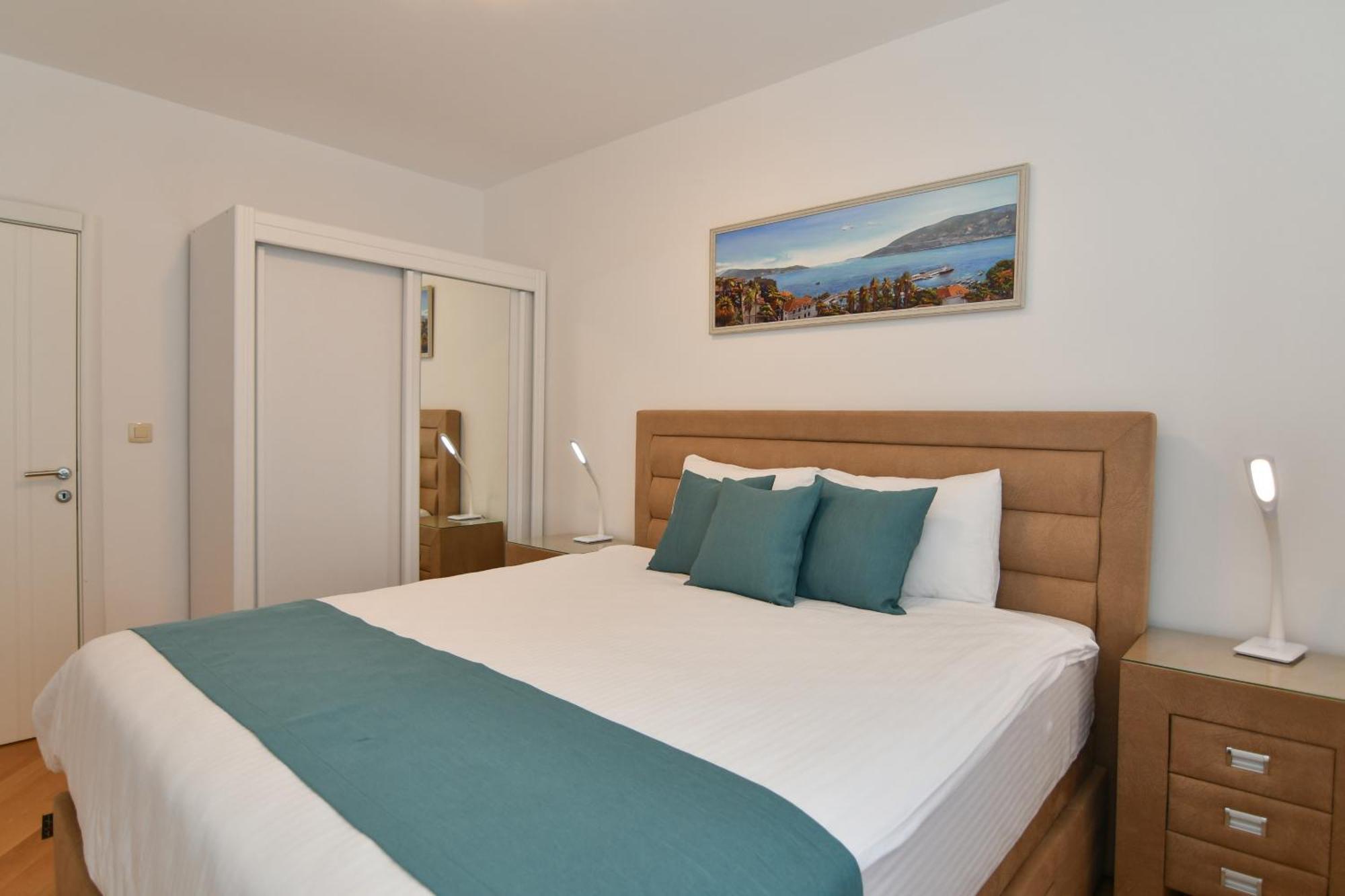 Apart Hotel M S Katunjanin Herceg Novi Ngoại thất bức ảnh