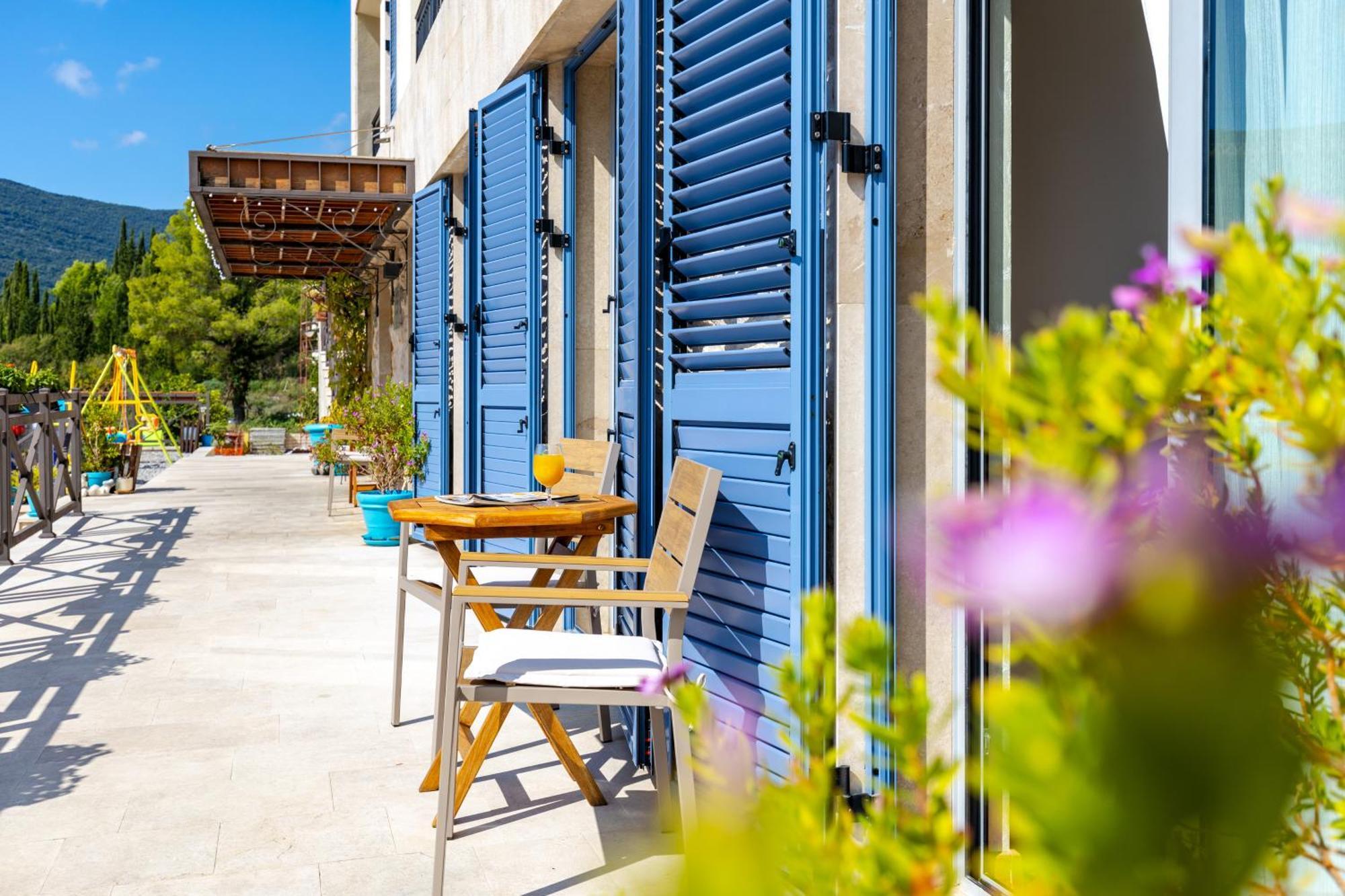 Apart Hotel M S Katunjanin Herceg Novi Ngoại thất bức ảnh