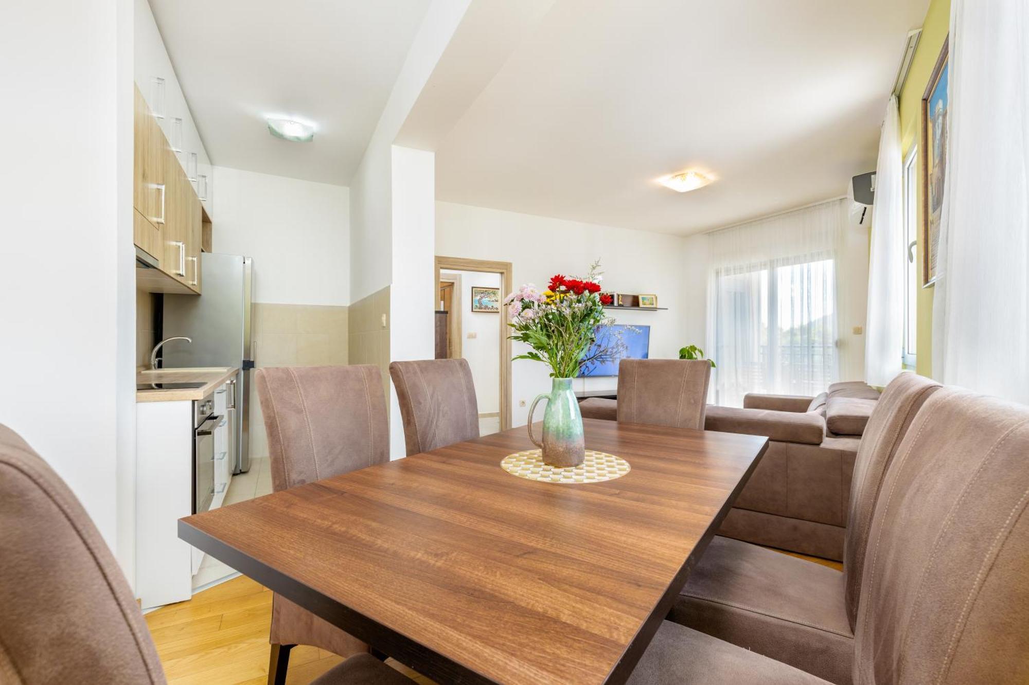 Apart Hotel M S Katunjanin Herceg Novi Ngoại thất bức ảnh