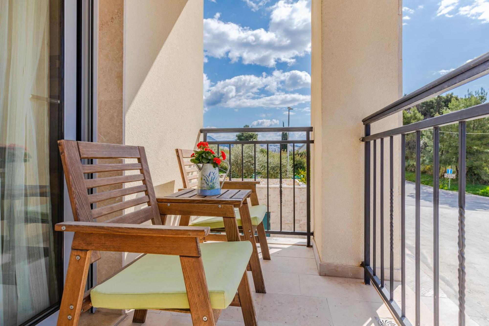 Apart Hotel M S Katunjanin Herceg Novi Ngoại thất bức ảnh
